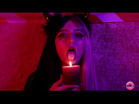 ❤️ Μια παθιασμένη πίπα από ένα σέξι Succubus με ένα σπέρμα στο στόμα της. Ποιότητα σεξ ️